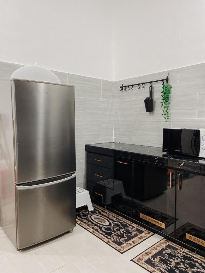 De Jara Guesthouse Dungun For Malay ภายนอก รูปภาพ