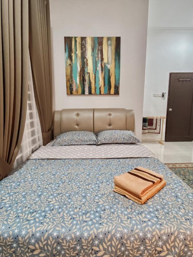 De Jara Guesthouse Dungun For Malay ภายนอก รูปภาพ