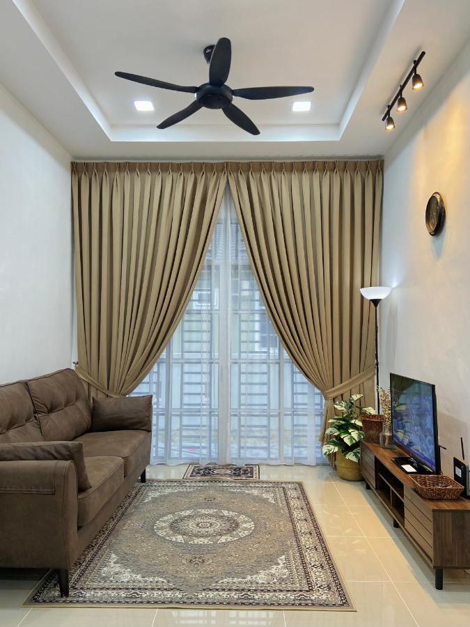 De Jara Guesthouse Dungun For Malay ภายนอก รูปภาพ